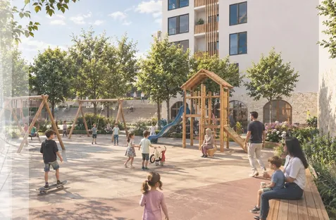 Ahşap oyun kulesi olan çocuk parkı